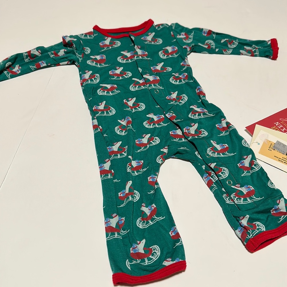 Brand new Kickee pants coverall w Snaps.